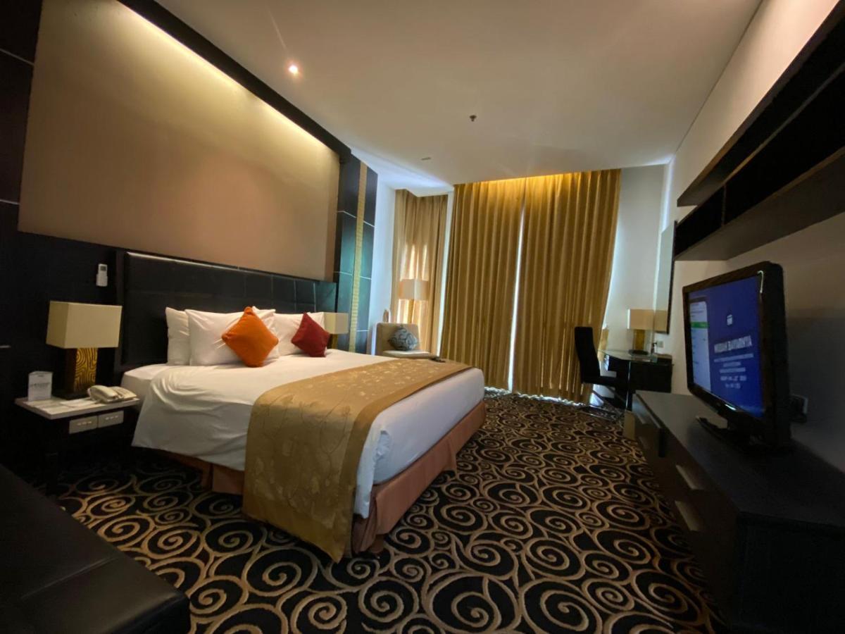 Golden Flower By Kagum Hotels Бандунг Экстерьер фото